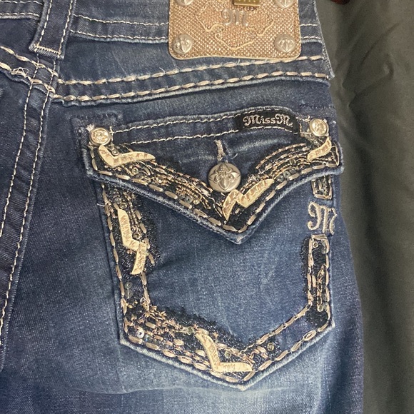 Miss Me Denim - Host Pick 💕Miss Me Signature Skinny Jeans 👖 💕
